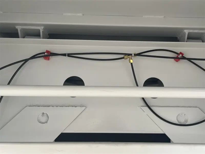 Detalhes do reboque basculante de 3 eixos
