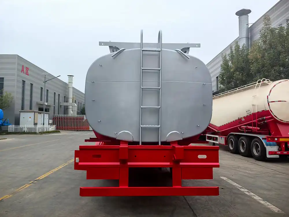 Remolque cisterna ovalado para combustible