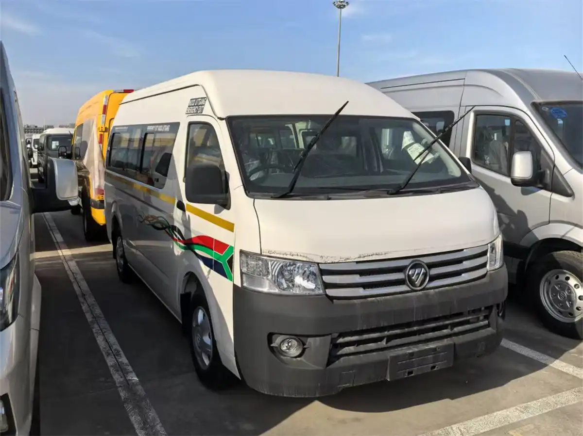 FOTON VAN
