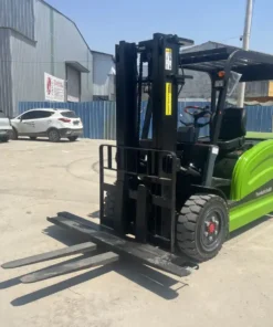 Electric forklift