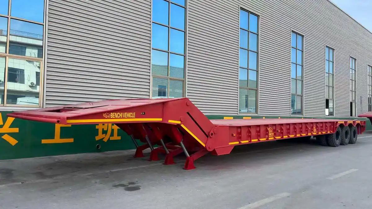 Detachable gooseneck VS Folding gooseneck trailer