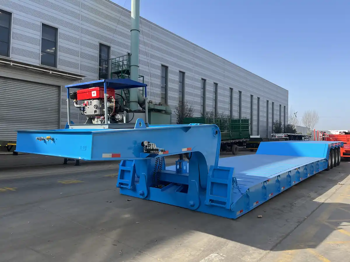 Detachable gooseneck VS Folding gooseneck trailer