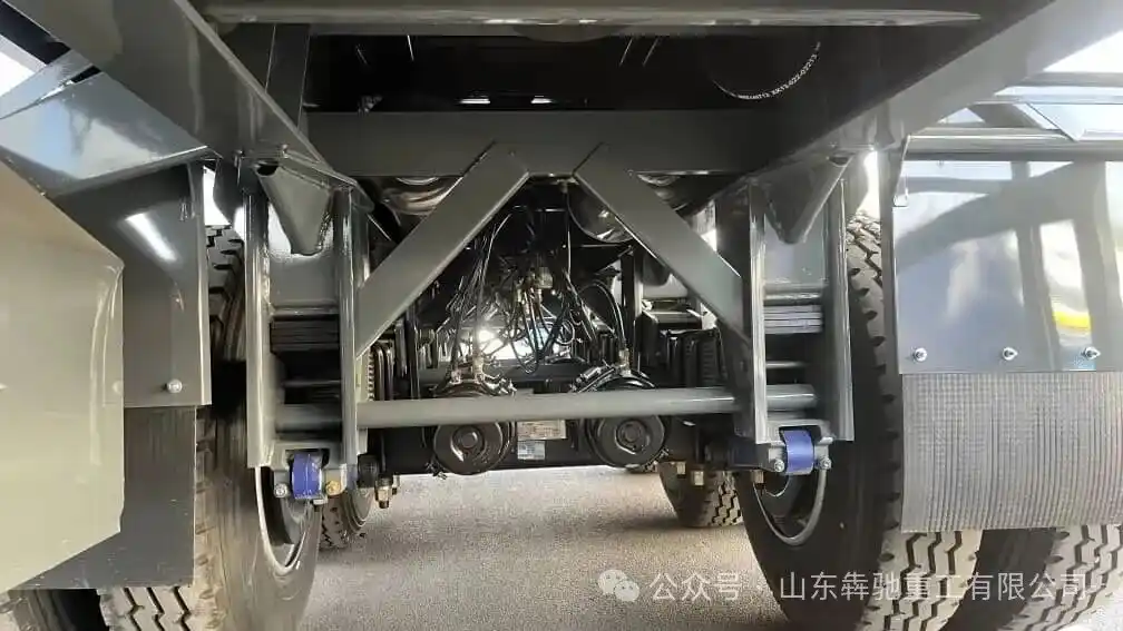 Side-Tilting Dump Semi-Trailer